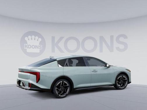 2025 Kia K4 GT-Line