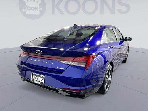 2023 Hyundai ELANTRA Limited
