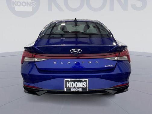 2023 Hyundai ELANTRA Limited