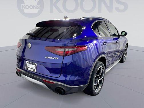 2022 Alfa Romeo Stelvio Ti