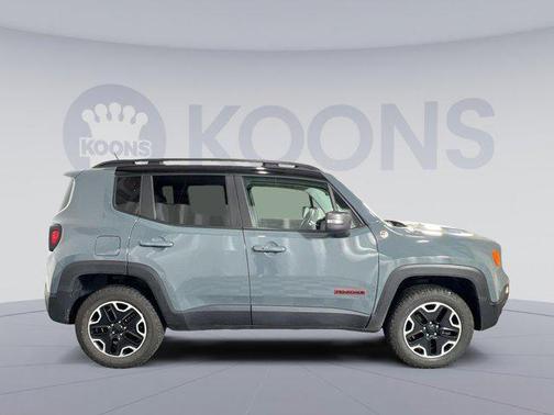 2016 Jeep Renegade Trailhawk