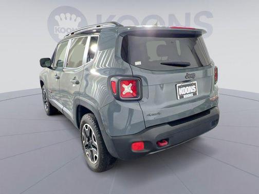 2016 Jeep Renegade Trailhawk