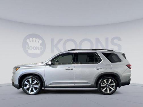 2025 Honda Pilot Touring 8-Passenger
