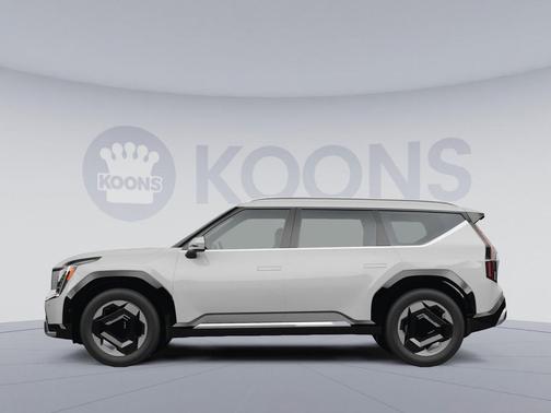 Ivory Silver Matte 2024 Kia EV9 GT-Line