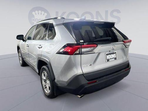 2023 Toyota RAV4 XLE