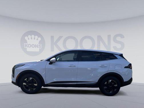 Glacial White Pearl 2026 Kia Sportage LX