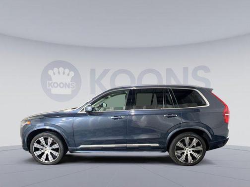 2022 Volvo XC90 T6 Inscription