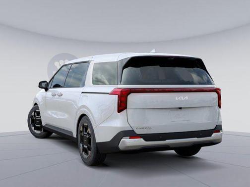 2025 Kia Carnival EX
