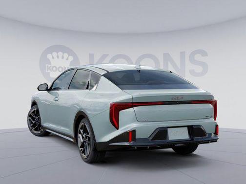 2025 Kia K4 GT-Line