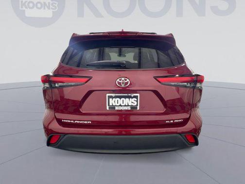 2022 Toyota Highlander XLE