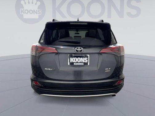 Magnetic Gray Metallic 2016 Toyota RAV4 XLE