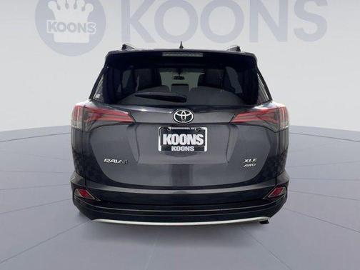 Magnetic Gray Metallic 2016 Toyota RAV4 XLE