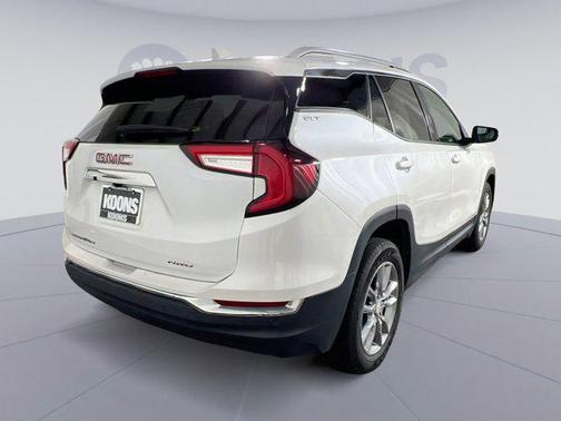 2022 GMC Terrain SLT