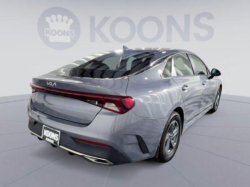 2022 Kia K5 LX