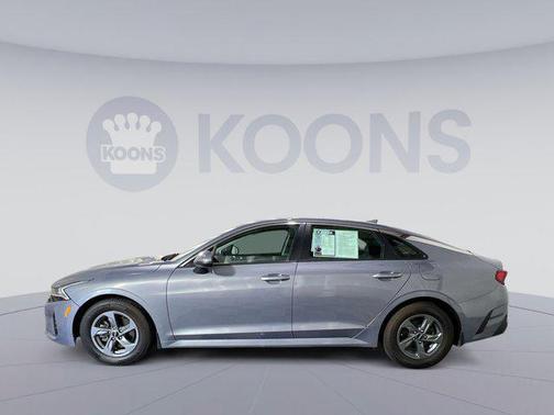 2022 Kia K5 LX