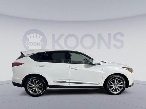 Lunar Silver Metallic 2023 Acura RDX Technology Package