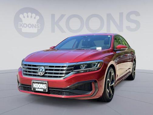 Red Metallic 2022 Volkswagen Passat 2.0T R-Line