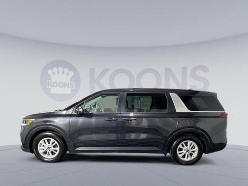 2024 Kia Carnival LX