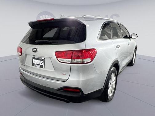 2016 Kia Sorento LX