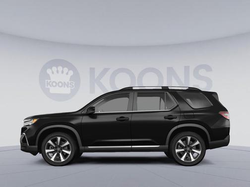Crystal Black Pearl 2023 Honda Pilot Touring 8-Passenger