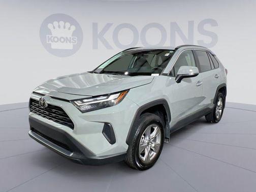 2023 Toyota RAV4 XLE