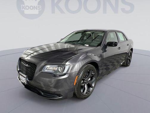 2023 Chrysler 300 Touring
