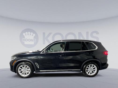 Black Sapphire Metallic 2023 BMW X5 xDrive40i