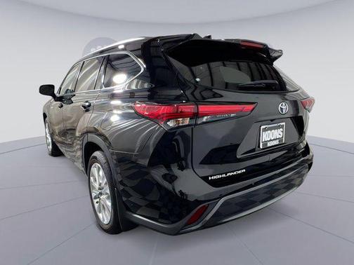 2021 Toyota Highlander Hybrid Limited