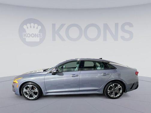 2022 Kia K5 EX