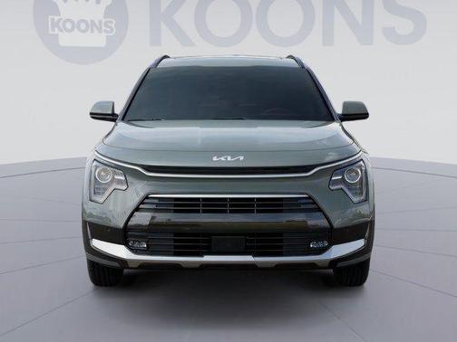 2025 Kia Niro SX