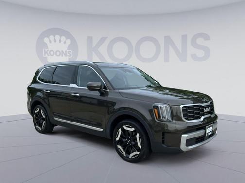 Dark Moss 2024 Kia Telluride S