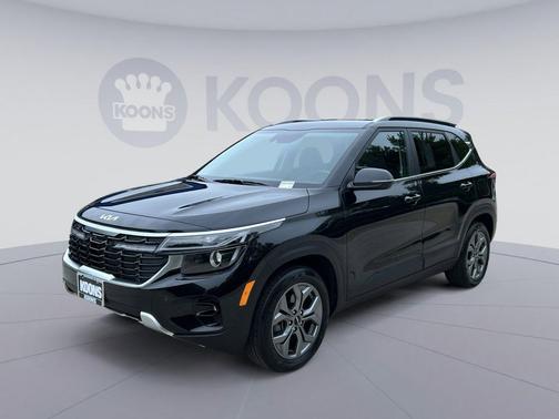 Fusion Black 2024 Kia Seltos S