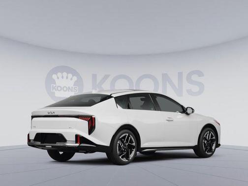 Snow White Pearl 2026 Kia K4 GT-Line