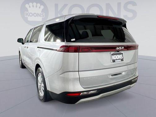 2023 Kia Carnival LX
