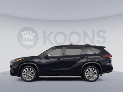 Midnight Black Metallic 2023 Toyota Highlander Platinum