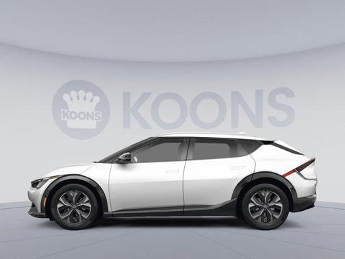 Snow White Pearl 2023 Kia EV6 Wind