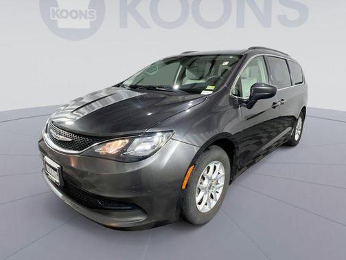 2021 Chrysler Voyager LXI