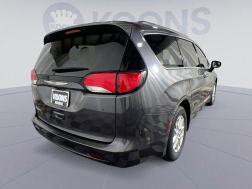 2021 Chrysler Voyager LXI