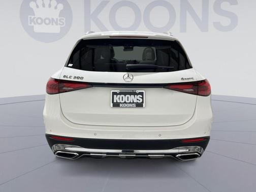 Polar White 2024 Mercedes-Benz GLC 300 4MATIC