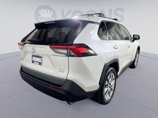 2021 Toyota RAV4 XLE Premium