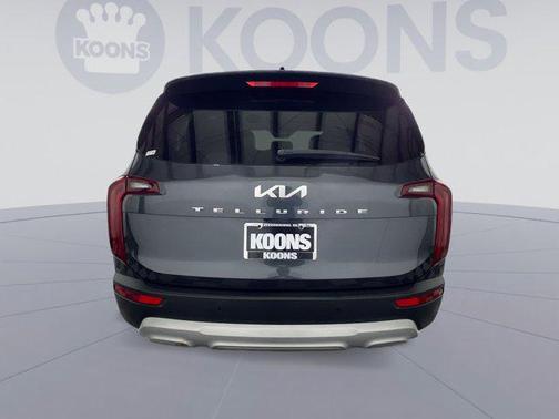 2022 Kia Telluride LX