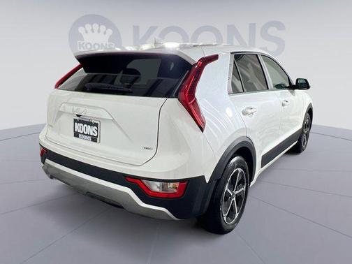 2024 Kia Niro LX