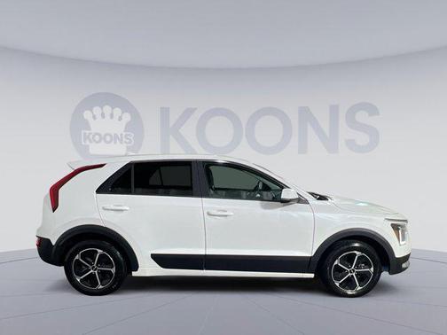2024 Kia Niro LX