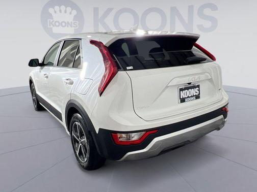 2024 Kia Niro LX
