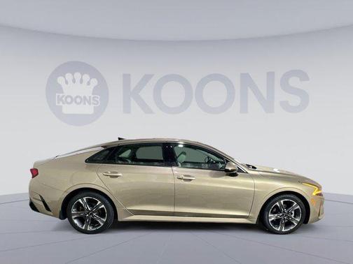 2022 Kia K5 EX