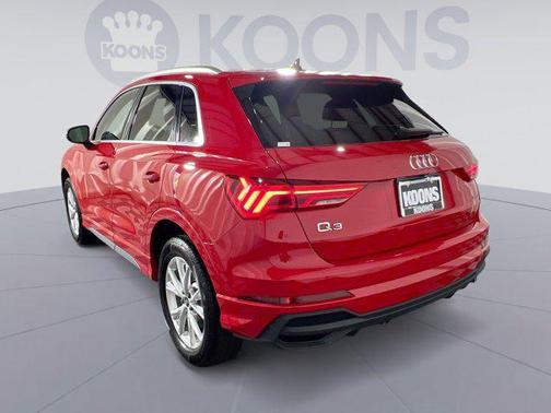 2025 Audi Q3 Premium 45 TFSI S line quattro Tiptronic
