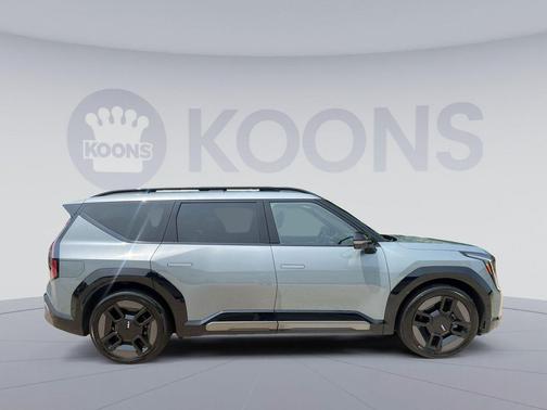 Iceberg Green 2024 Kia EV9 GT-Line