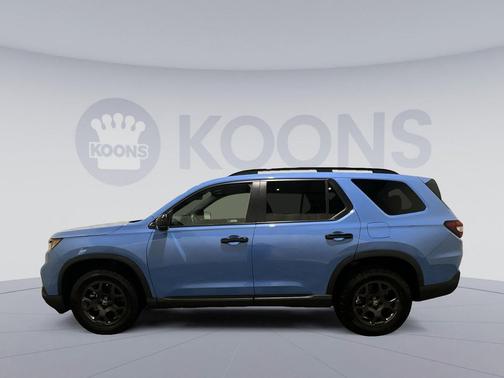 Diffused Sky Pearl 2023 Honda Pilot AWD TrailSport