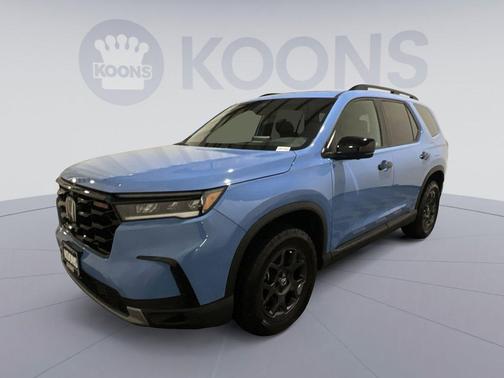 Diffused Sky Pearl 2023 Honda Pilot AWD TrailSport