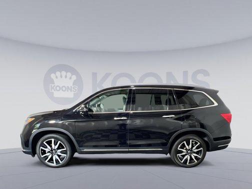 2022 Honda Pilot Touring 8-Passenger